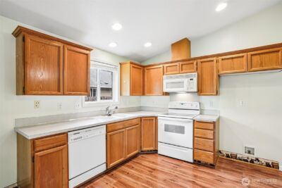 308 SE 9th Street , Battle Ground, WA 98604 - Photo 9