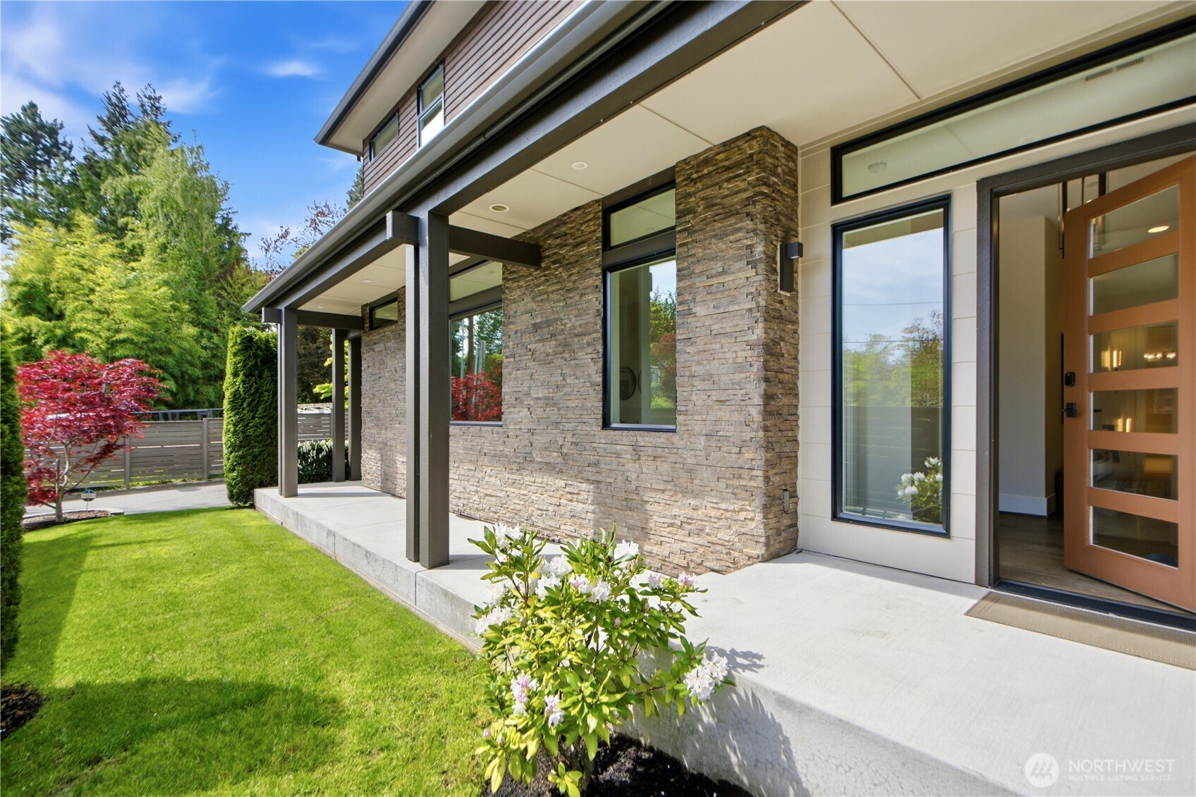 11276 SE 32nd Lane , Bellevue, WA 98004