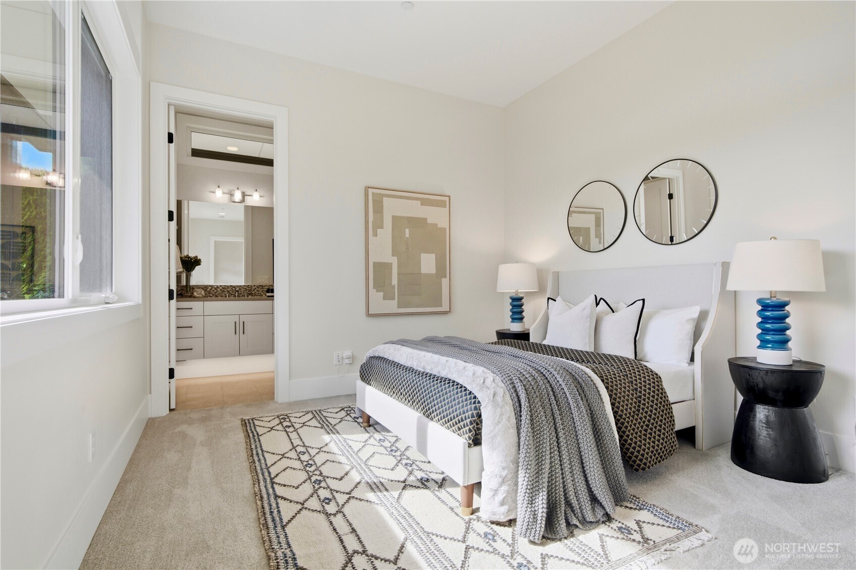 11276 SE 32nd Lane , Bellevue, WA 98004