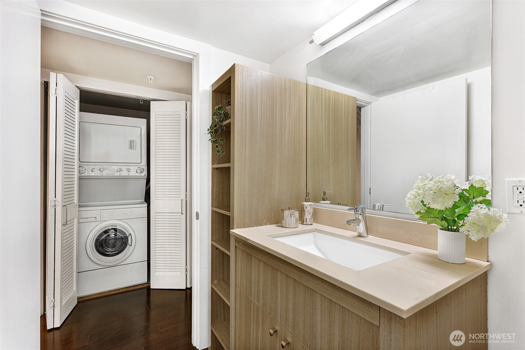 530 Broadway E #114, Seattle, WA 98102