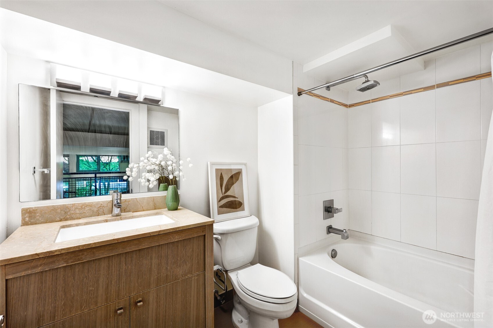 530 Broadway E #114, Seattle, WA 98102