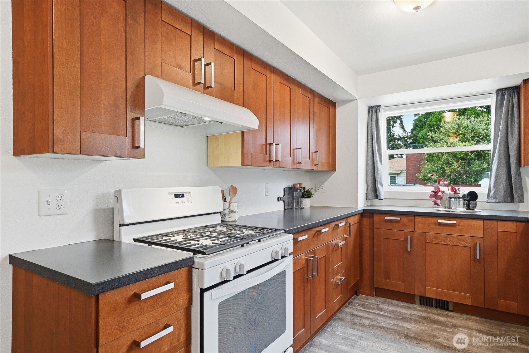 8521 S 117th Street , Seattle, WA 98178
