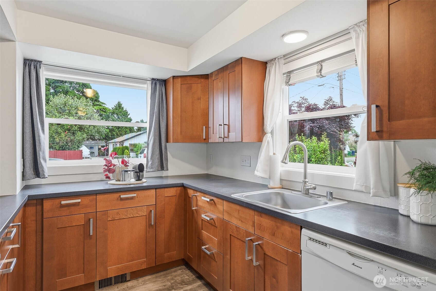 8521 S 117th Street , Seattle, WA 98178