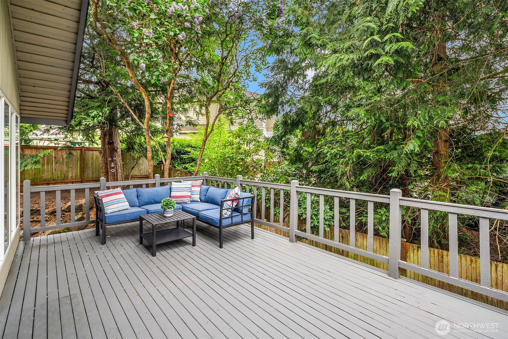 1516 184th Avenue NE, Bellevue, WA 98008