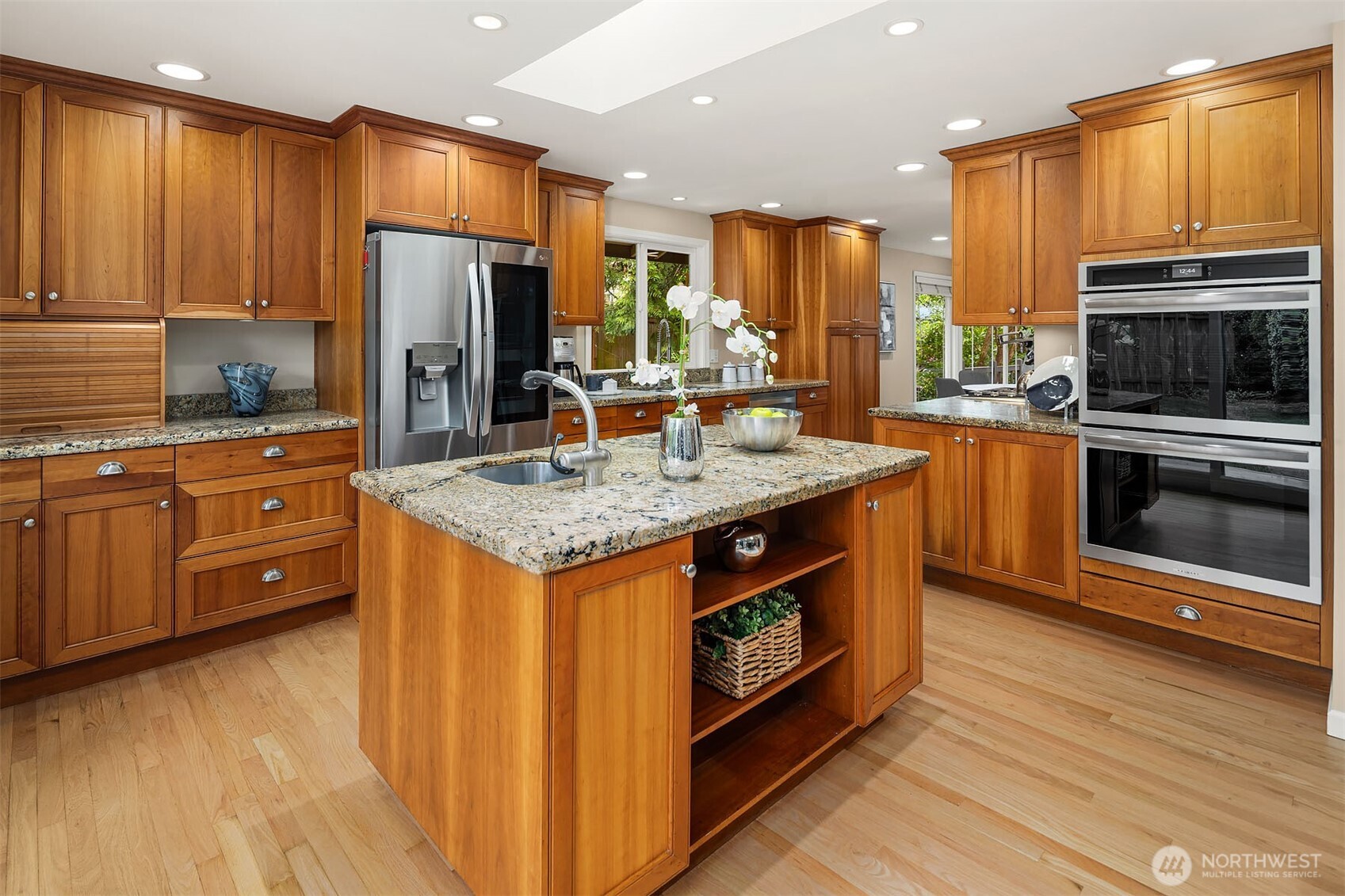 1516 184th Avenue NE, Bellevue, WA 98008