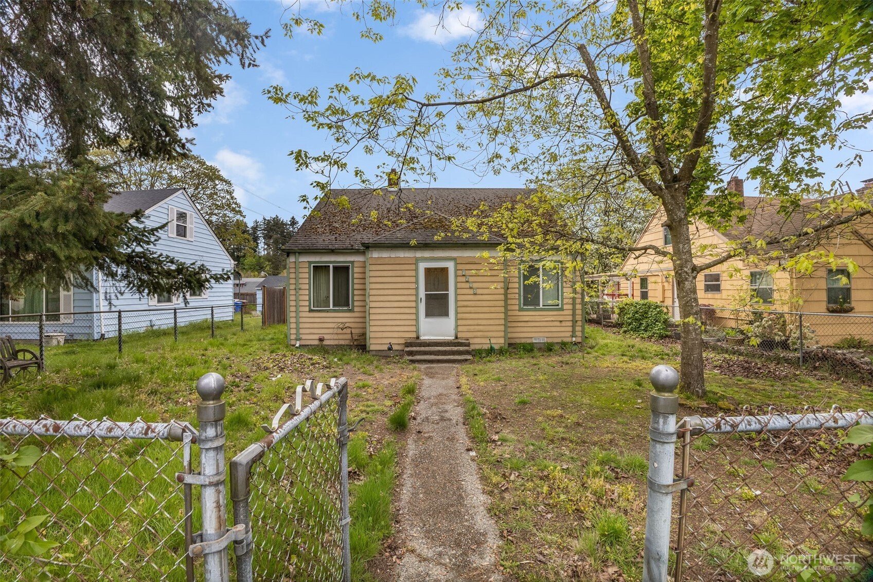 7205 S Prospect St , Tacoma, WA 98409-9545