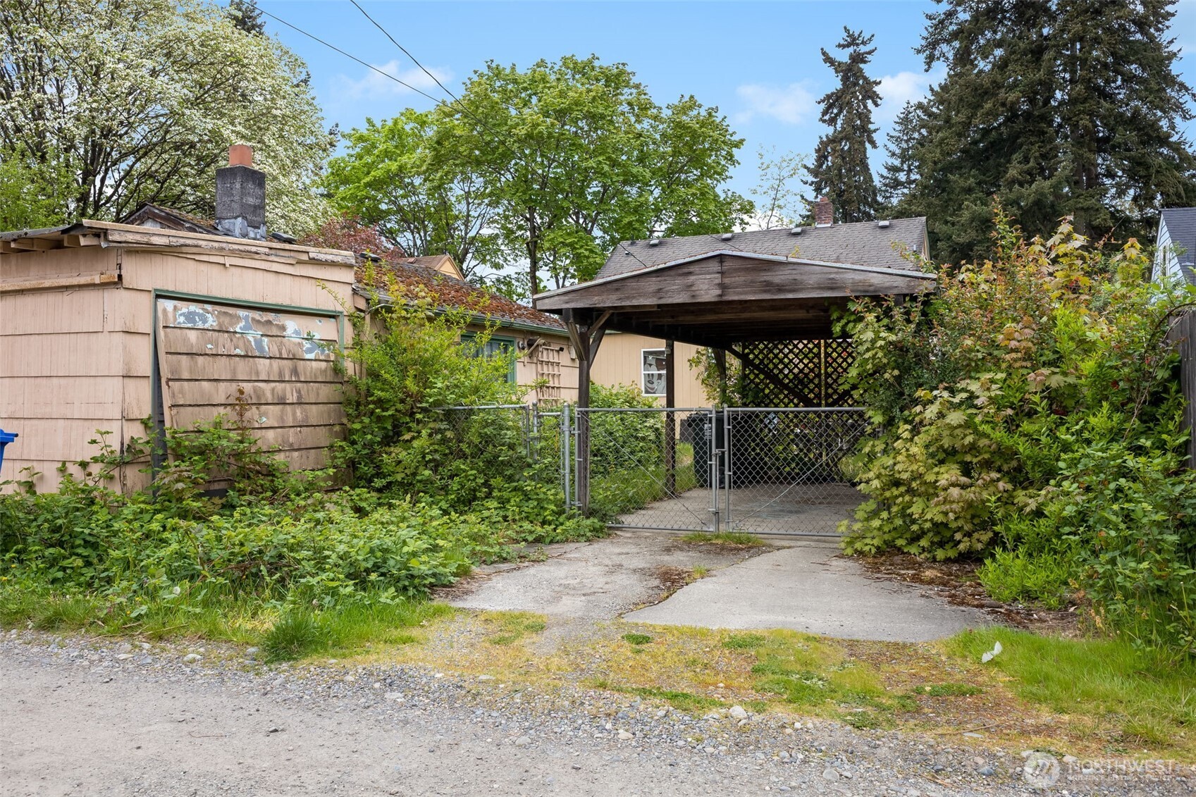 7205 S Prospect St , Tacoma, WA 98409-9545