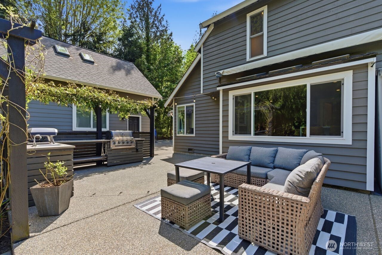 22830 262nd Avenue SE, Maple Valley, WA 98038