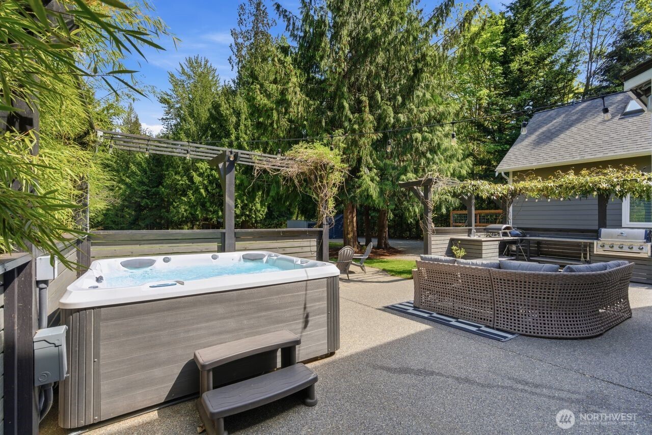 22830 262nd Avenue SE, Maple Valley, WA 98038