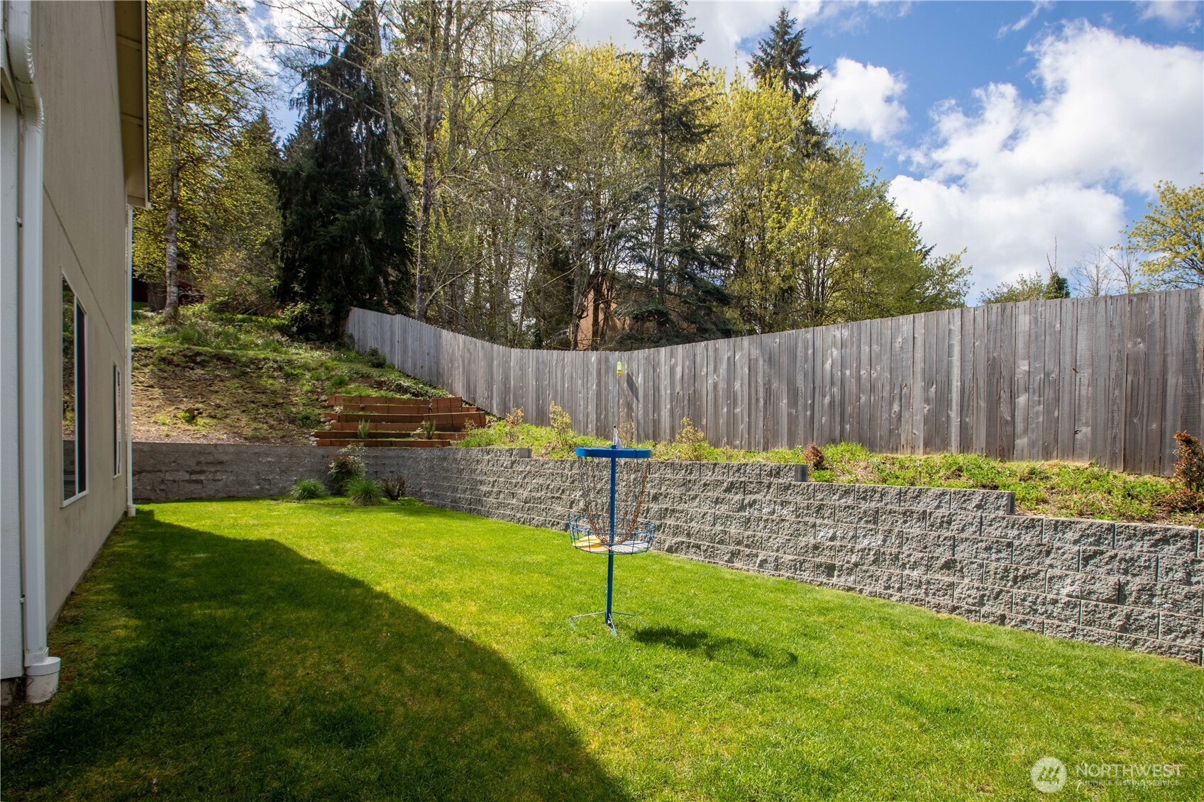 12141 Fairway Drive SW, Olympia, WA 98512