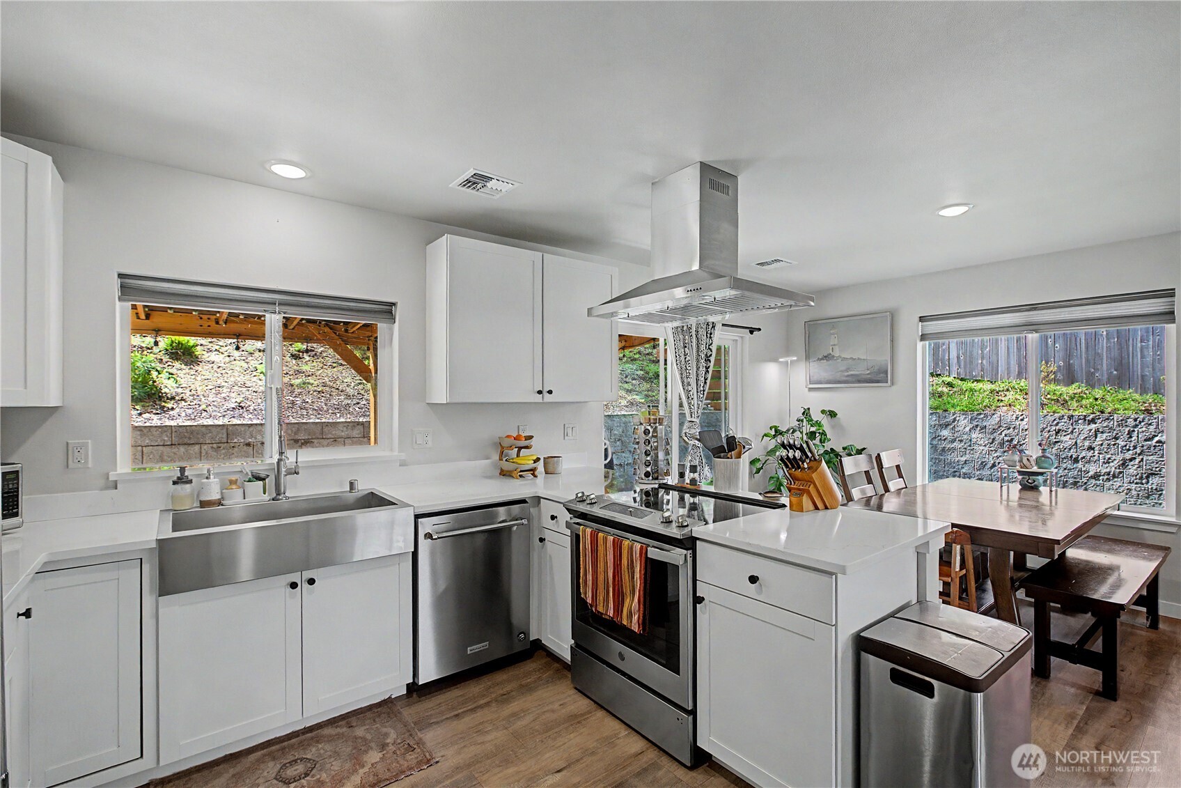 12141 Fairway Drive SW, Olympia, WA 98512