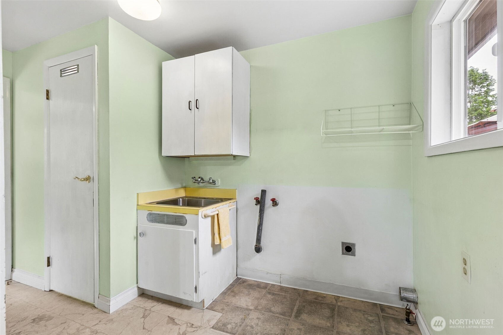 1529 22nd Avenue SE, Olympia, WA 98501