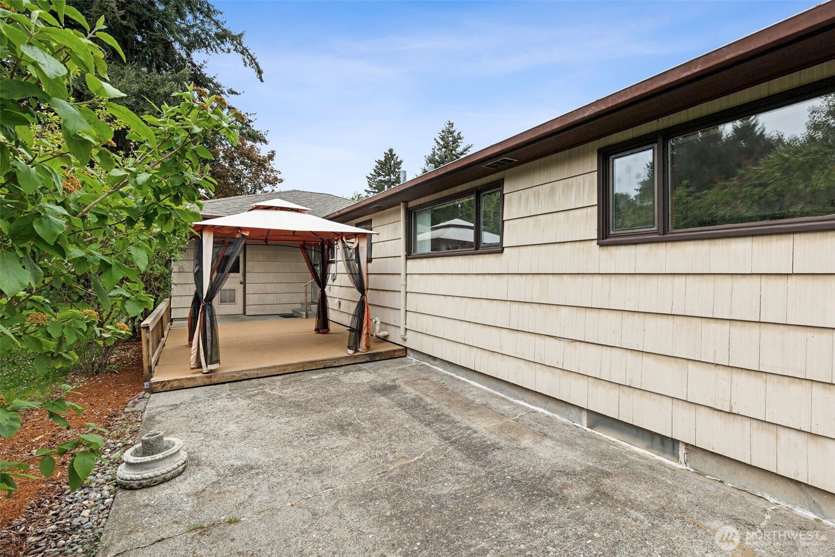 1529 22nd Avenue SE, Olympia, WA 98501