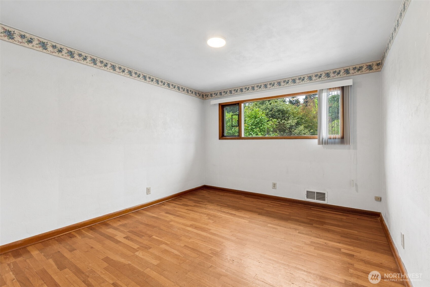 1529 22nd Avenue SE, Olympia, WA 98501