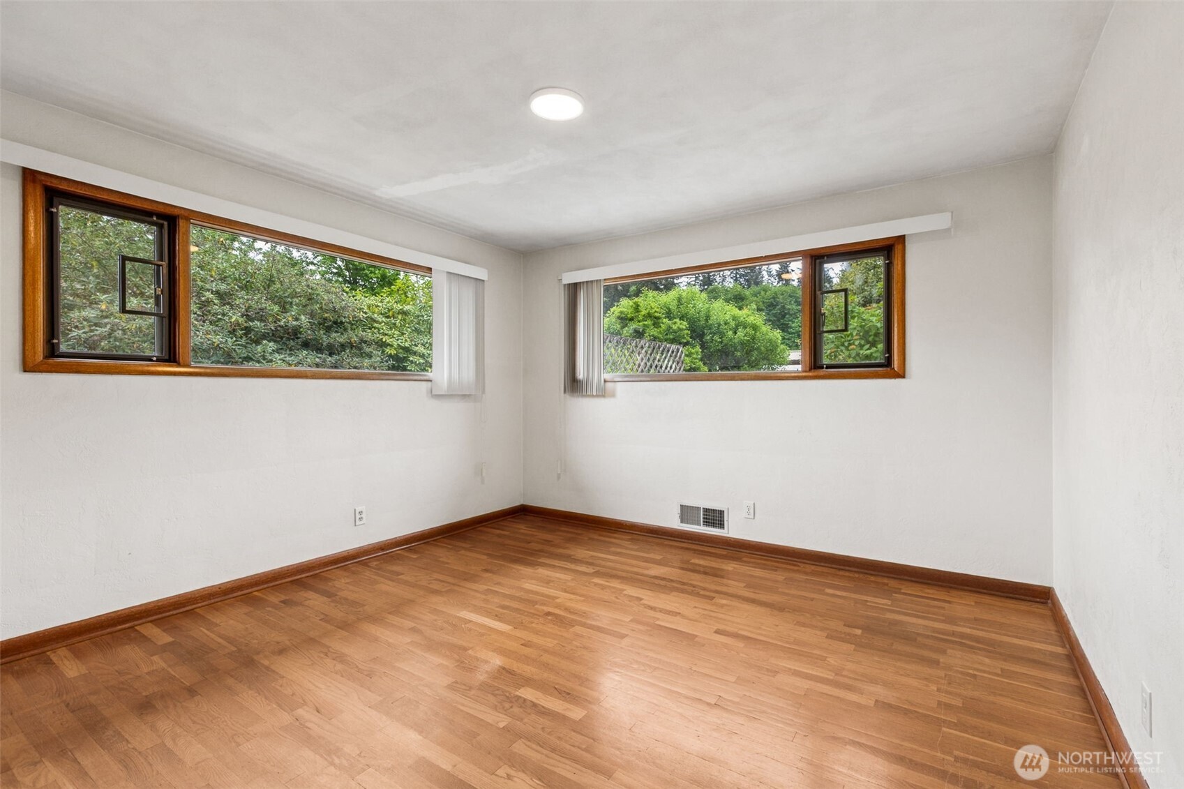 1529 22nd Avenue SE, Olympia, WA 98501