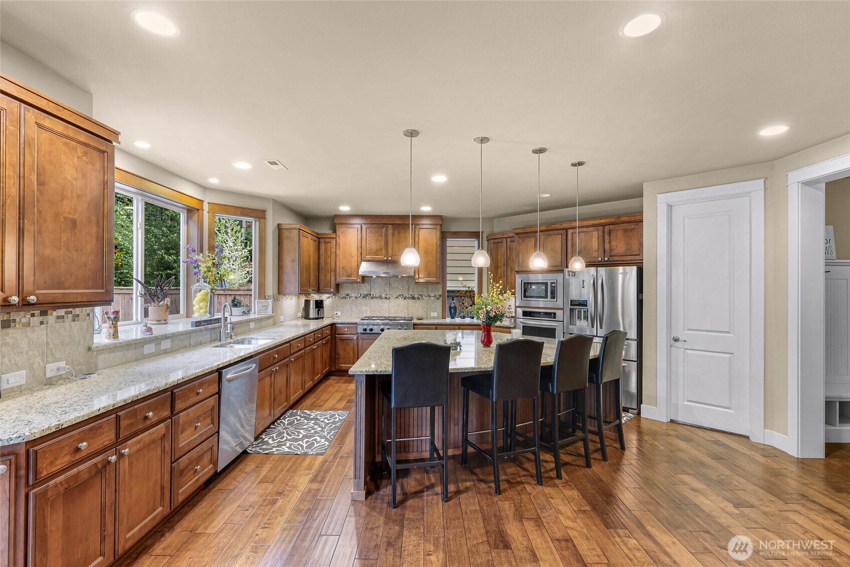 10082 240th Avenue NE, Redmond, WA 98053-6298