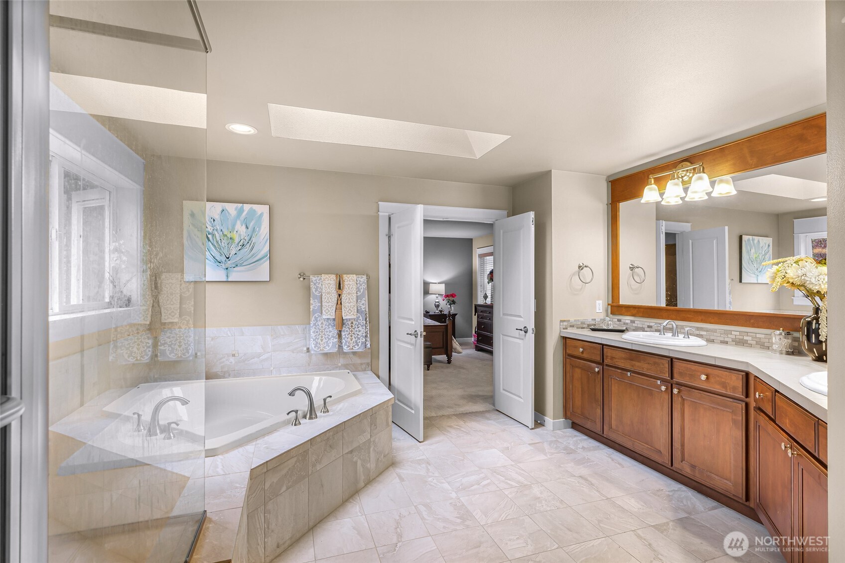 10082 240th Avenue NE, Redmond, WA 98053-6298