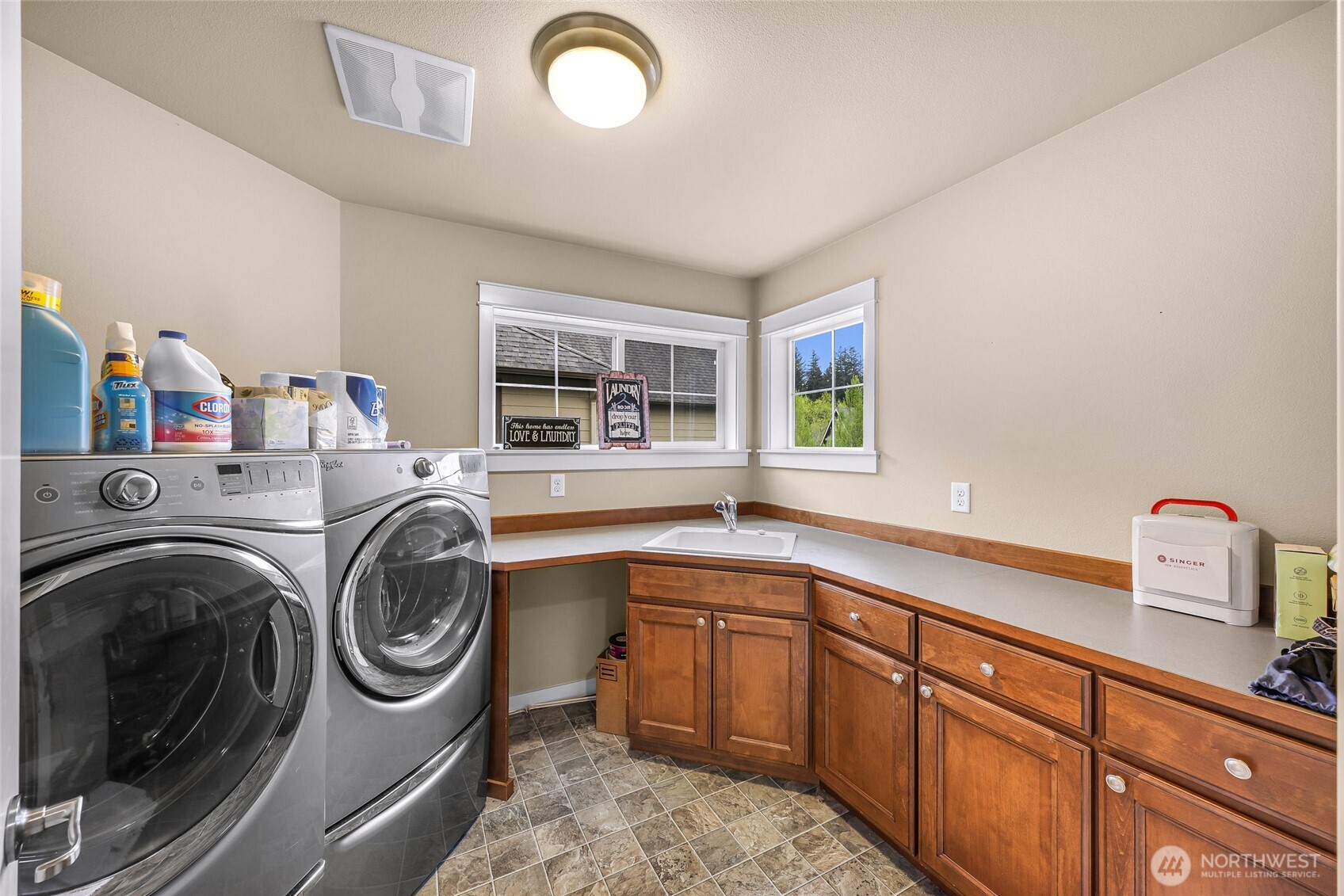 10082 240th Avenue NE, Redmond, WA 98053-6298