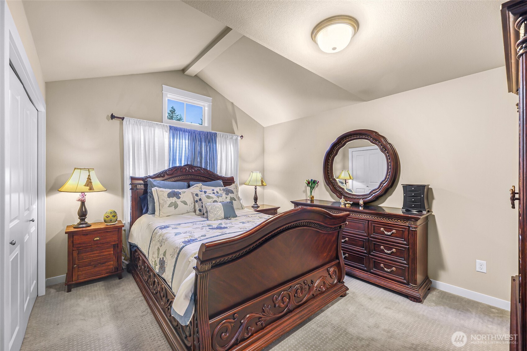 10082 240th Avenue NE, Redmond, WA 98053-6298