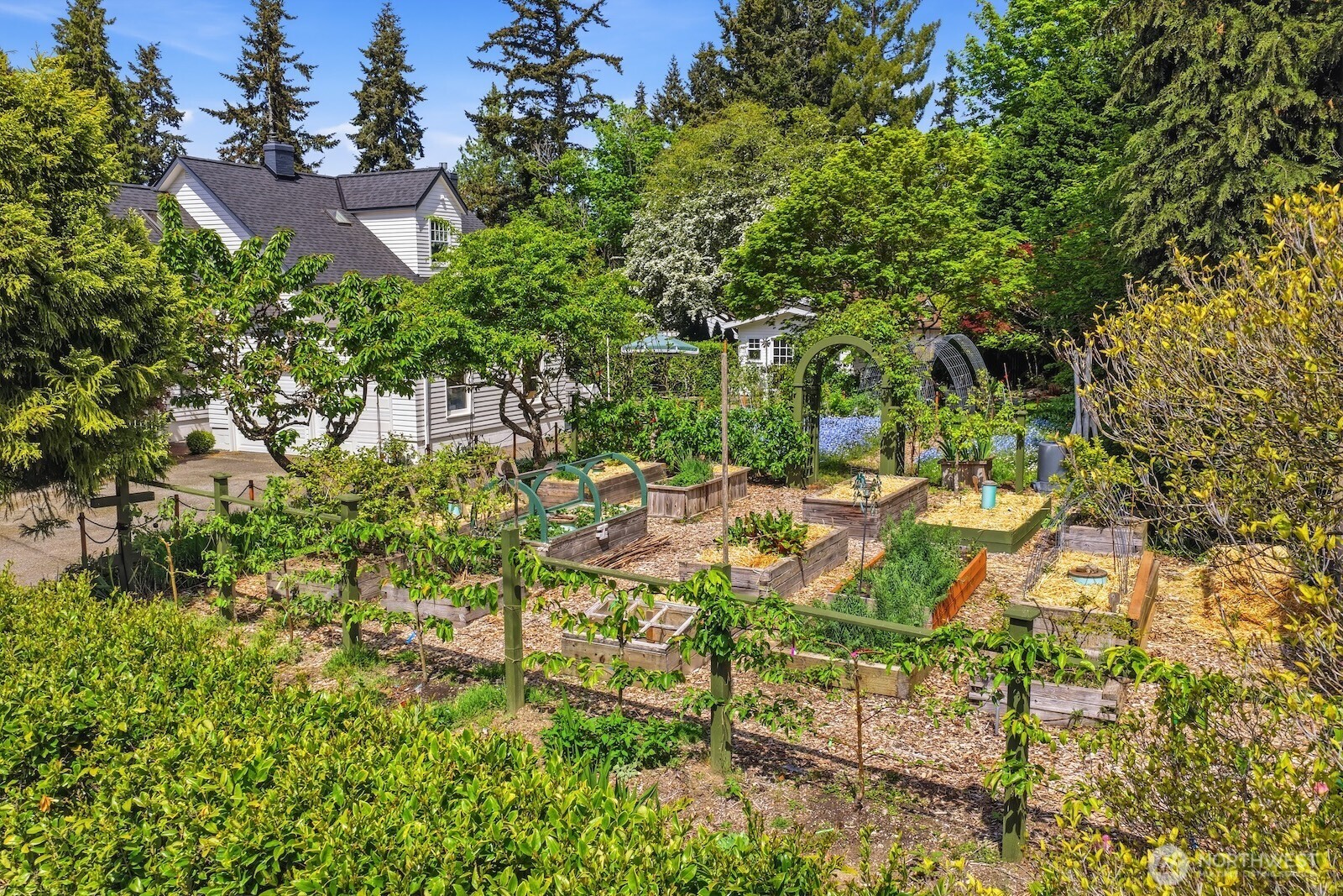 7219 Soundview Drive , Edmonds, WA 98026