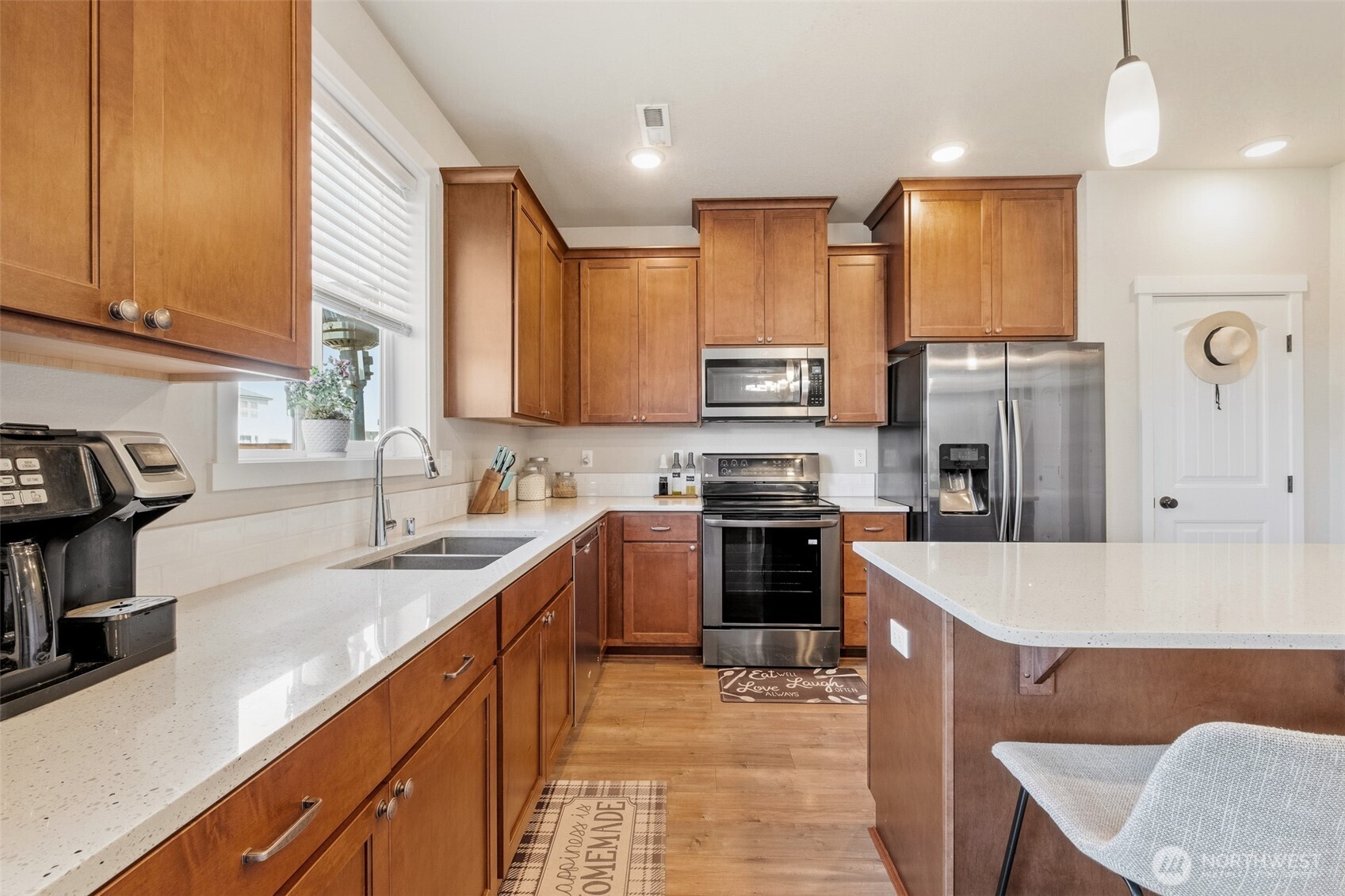 741 K St NE , Quincy, WA 98848