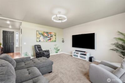 741 K St NE , Quincy, WA 98848 - Photo 6
