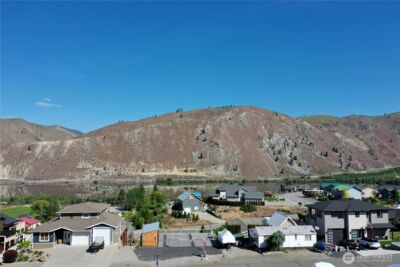 565 Entiat Place , Orondo, WA 98843 - Photo 2