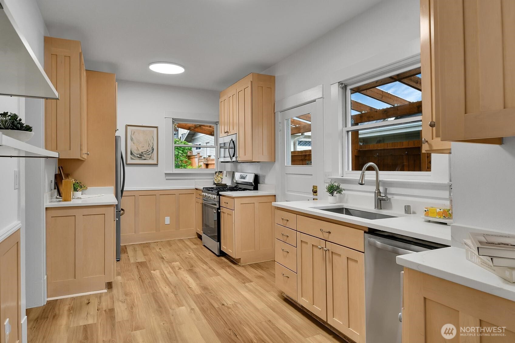 1121 27th Avenue , Seattle, WA 98122