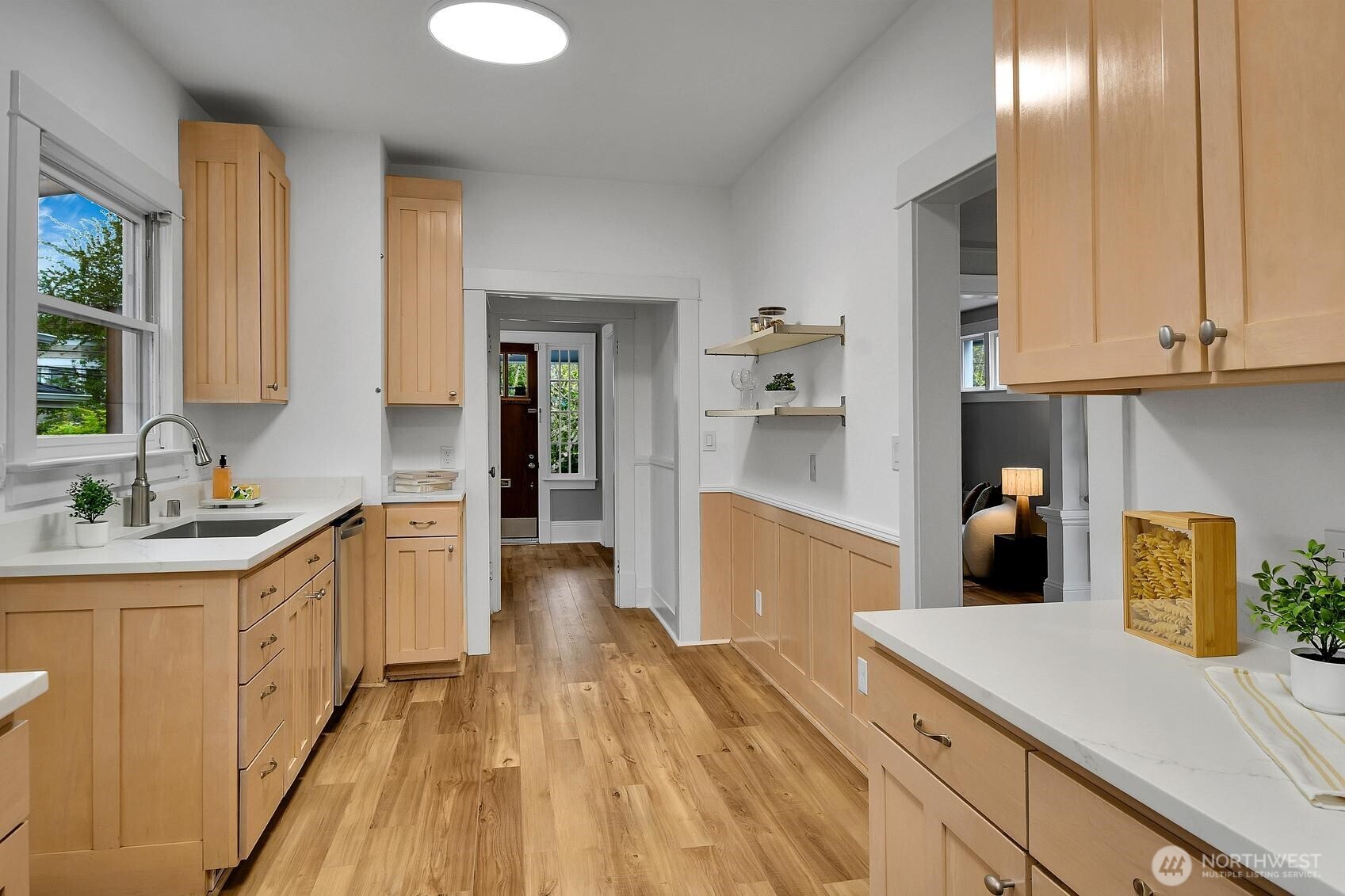 1121 27th Avenue , Seattle, WA 98122