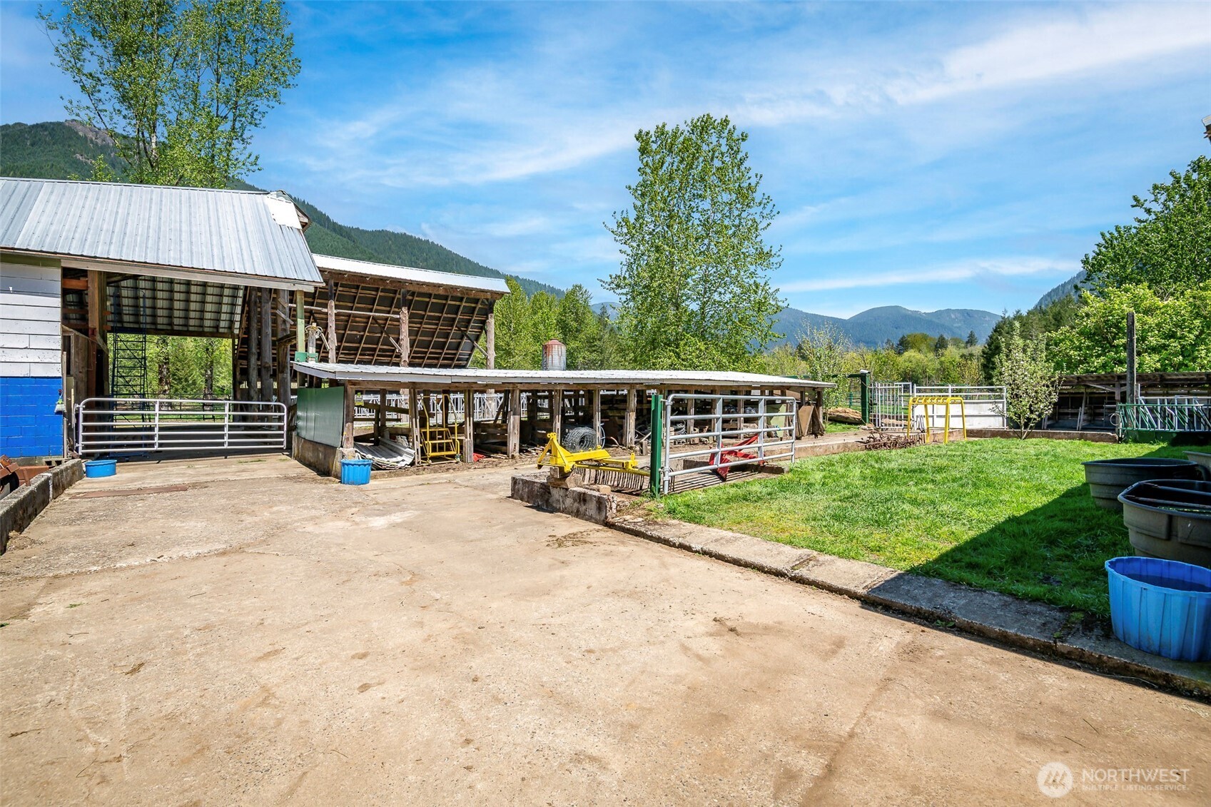 296 Dodge Road , Morton, WA 98356