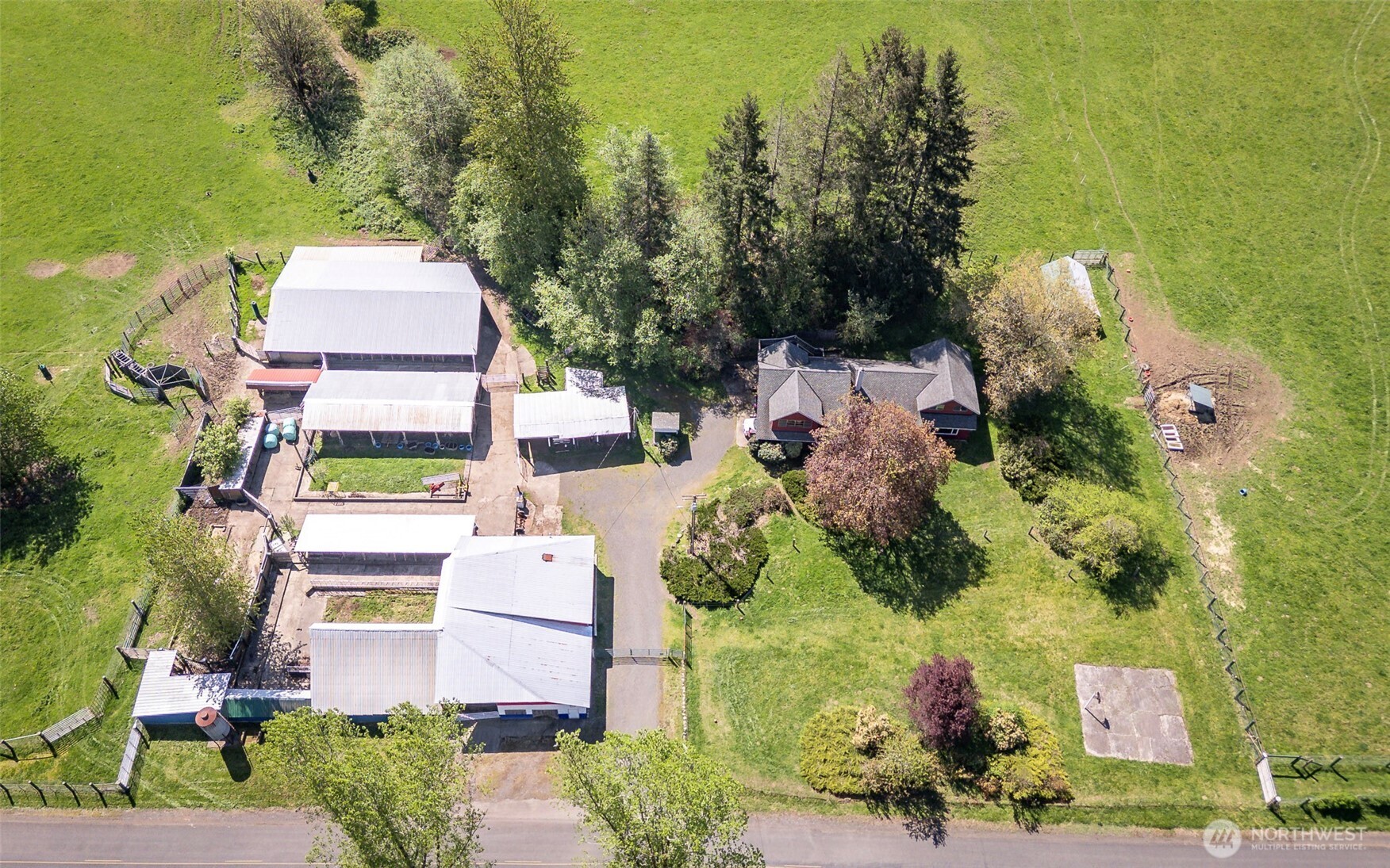 296 Dodge Road , Morton, WA 98356