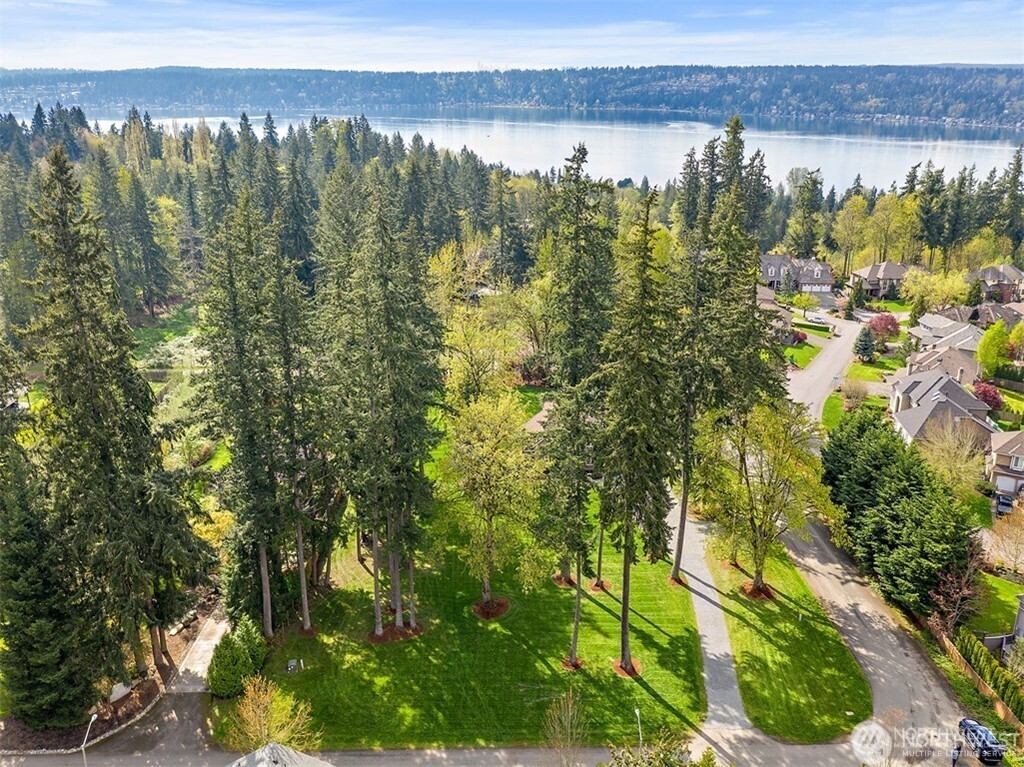 409 XX 209th Avenue SE, Sammamish, WA 98074