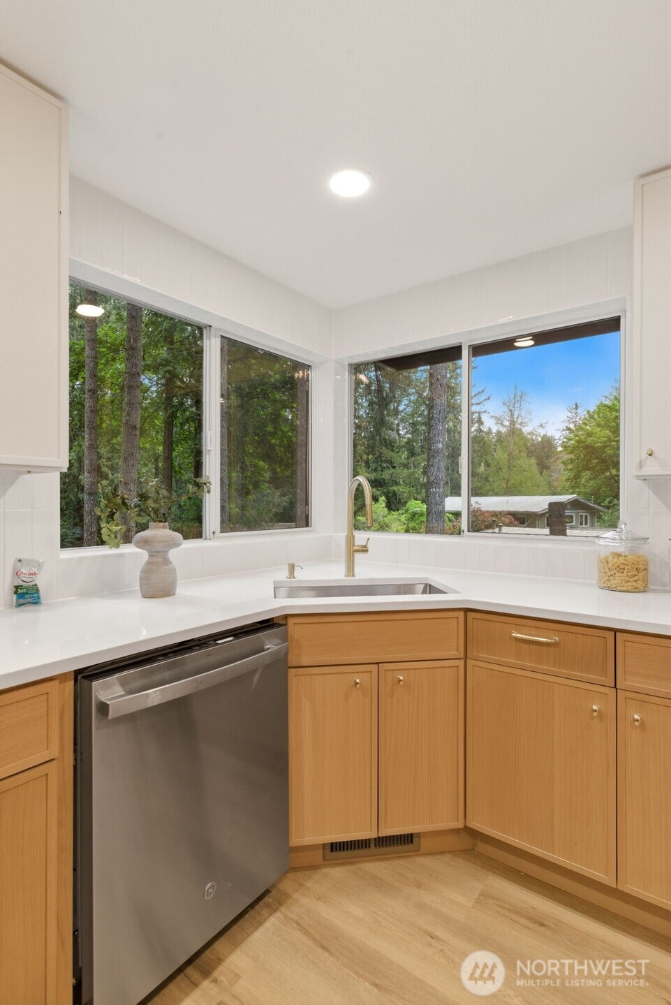 2718 Aztec Drive NW, Olympia, WA 98502