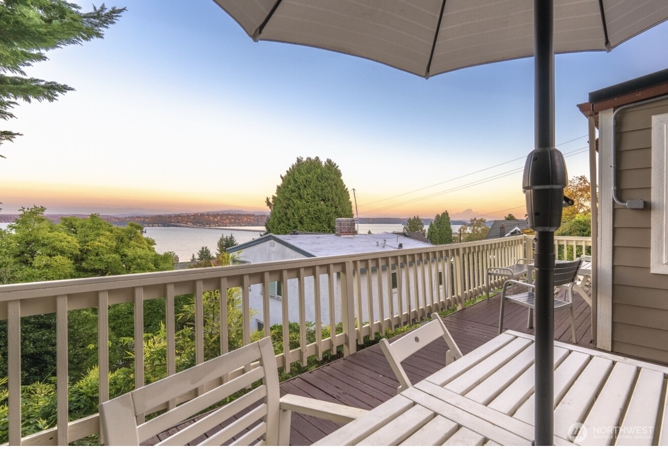 3224 S Lane Street , Seattle, WA 98144-3237