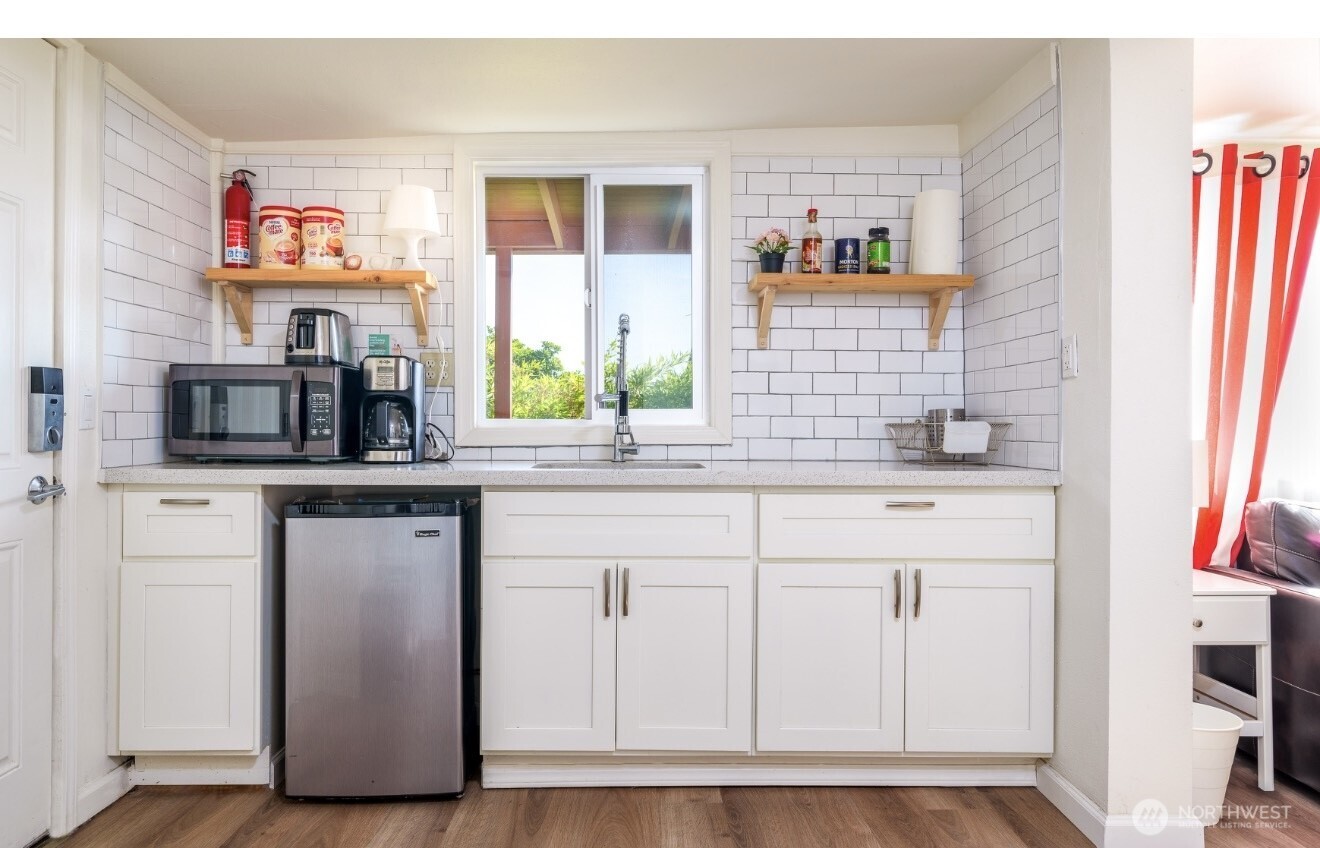 3224 S Lane Street , Seattle, WA 98144-3237