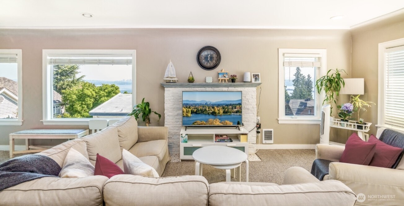 3224 S Lane Street , Seattle, WA 98144-3237