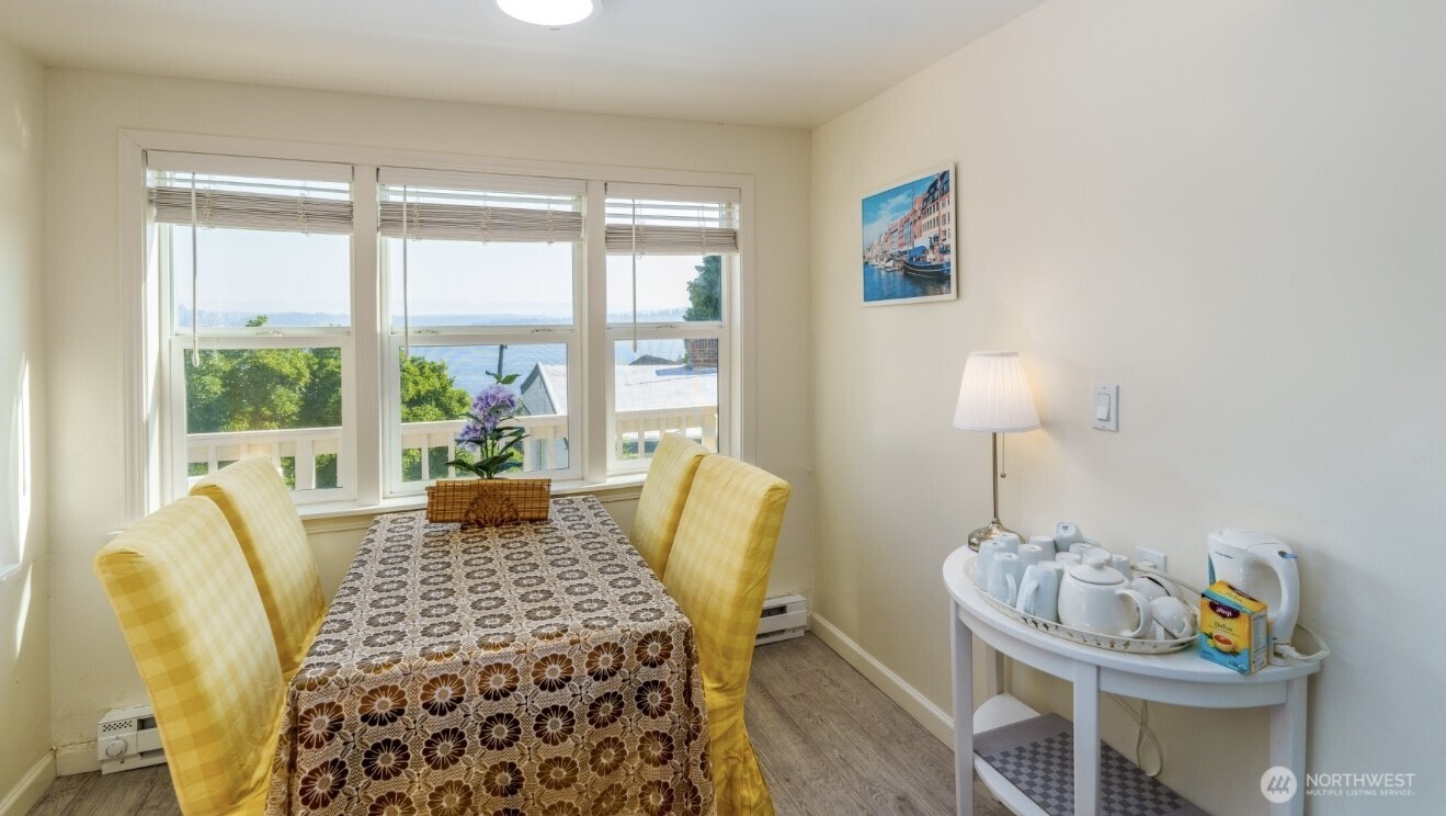 3224 S Lane Street , Seattle, WA 98144-3237