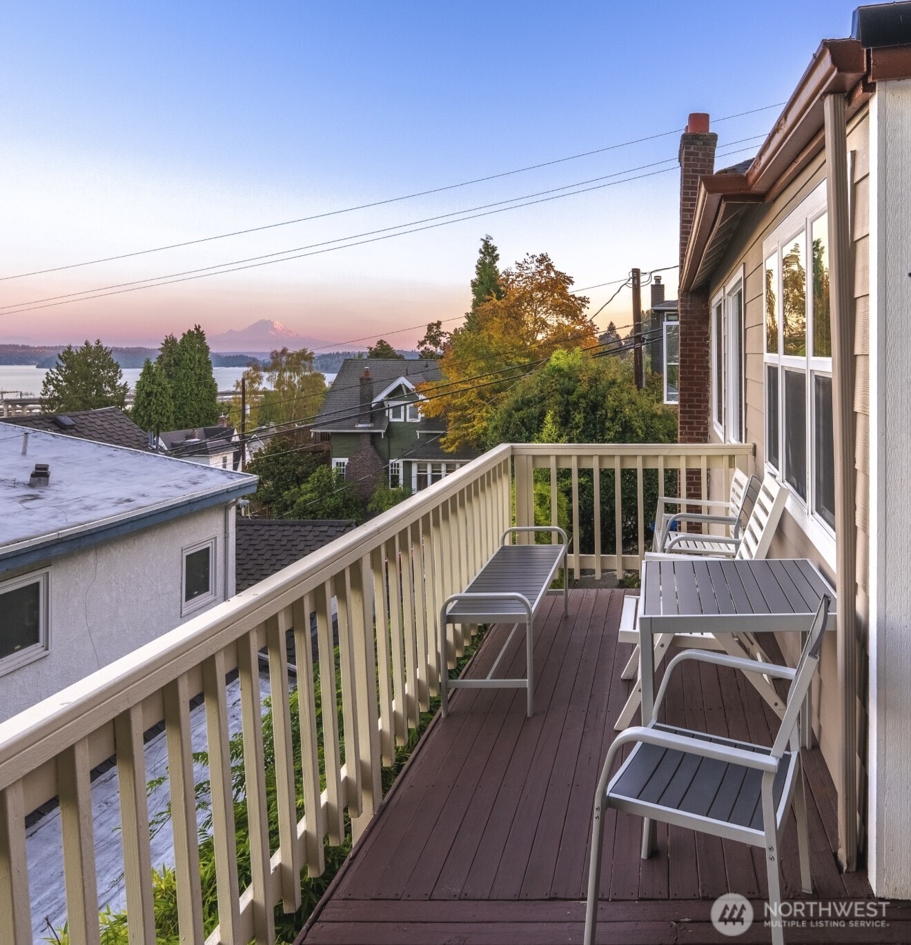 3224 S Lane Street , Seattle, WA 98144-3237