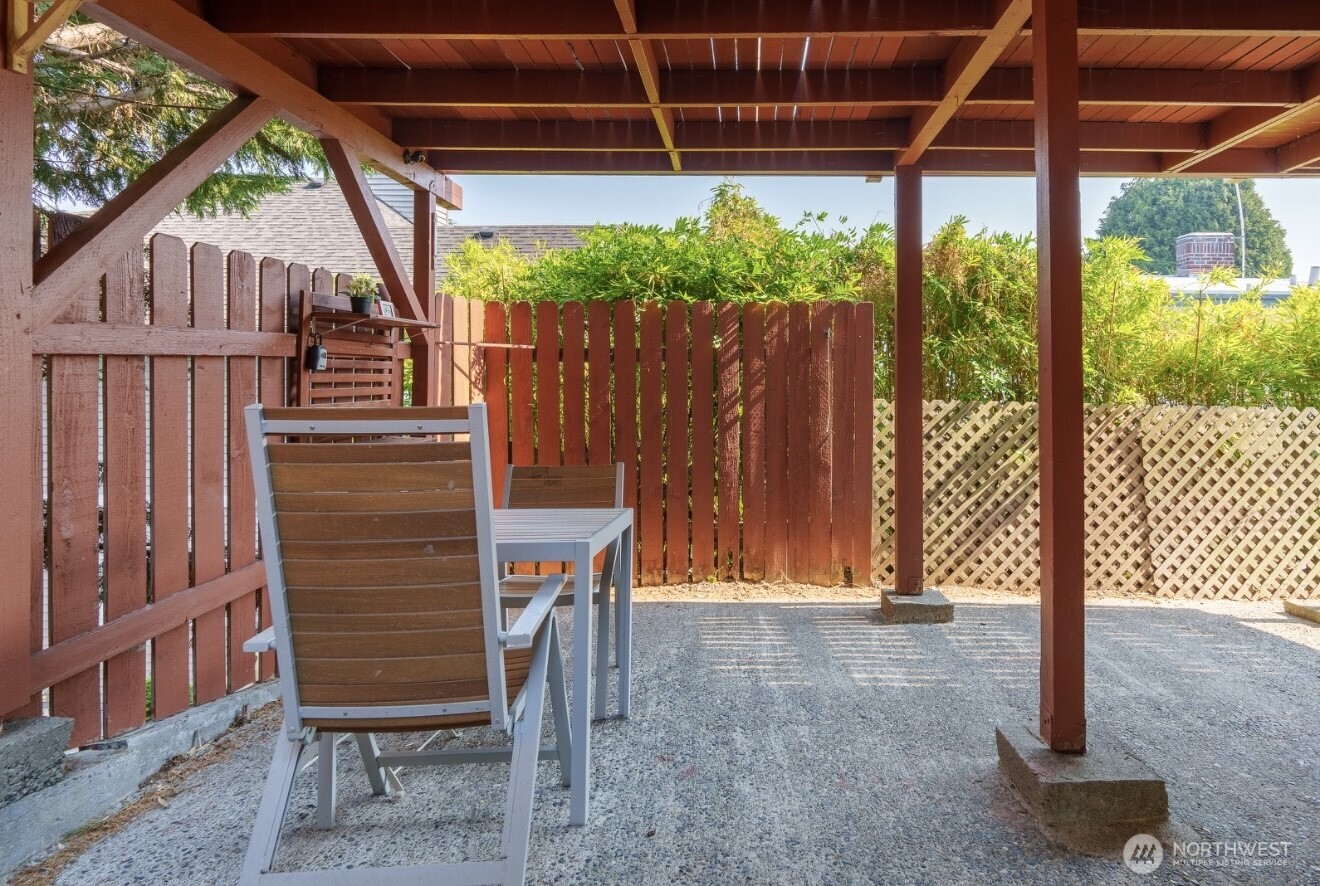3224 S Lane Street , Seattle, WA 98144-3237