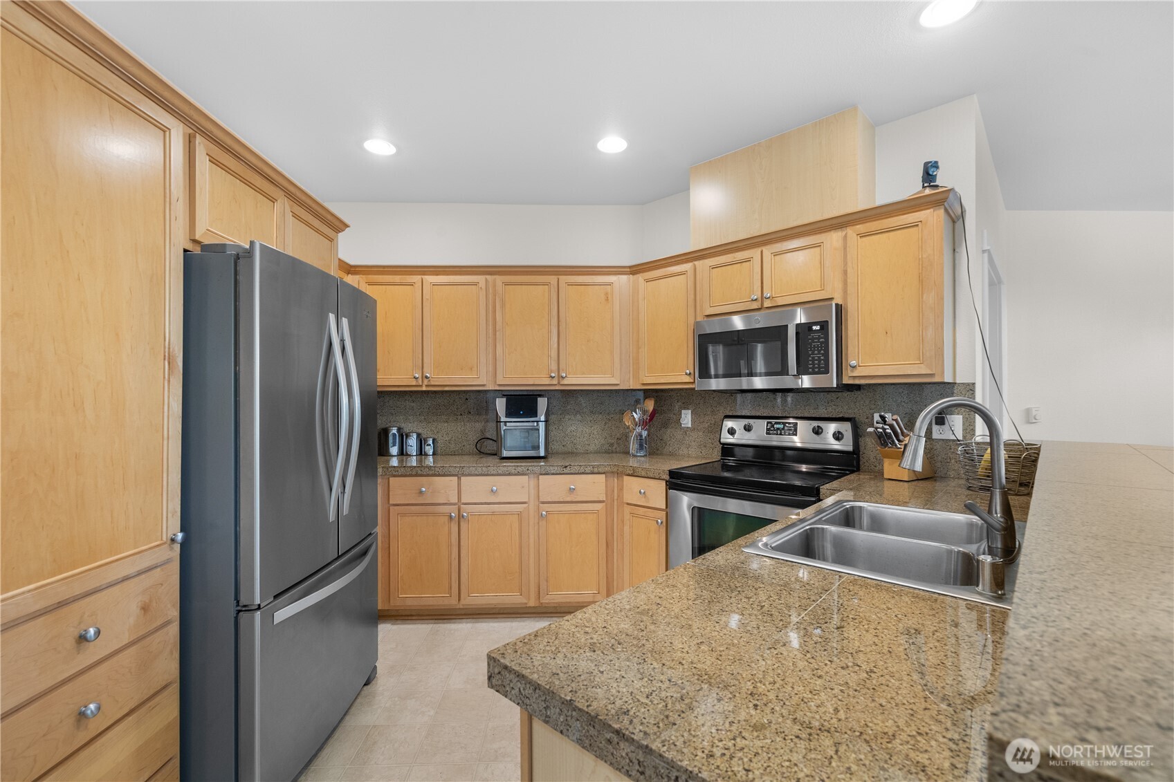 22627 NE Alder Crest Drive #102, Redmond, WA 98053