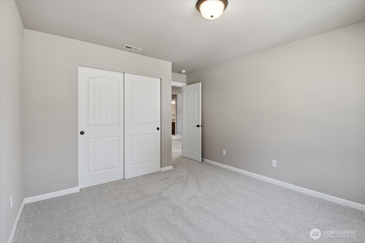 25916 168th Place SE, Covington, WA 98042