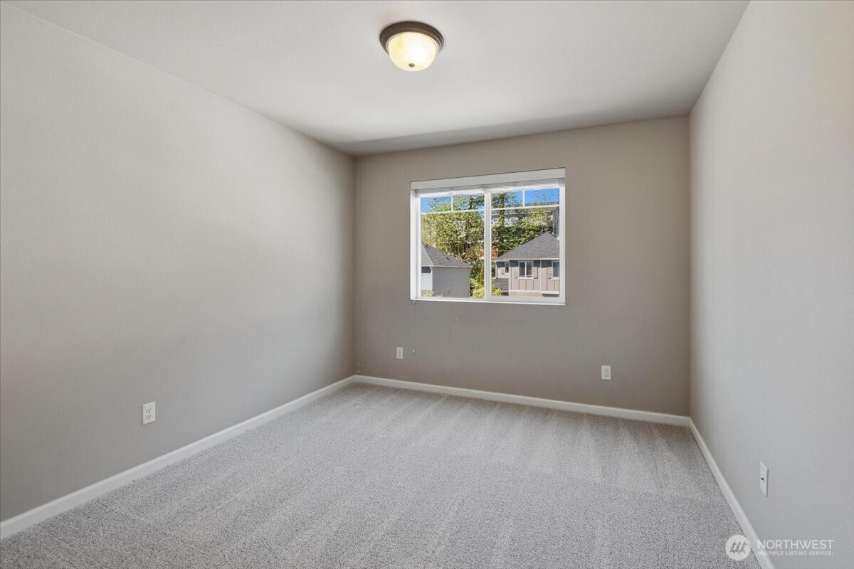 25916 168th Place SE, Covington, WA 98042
