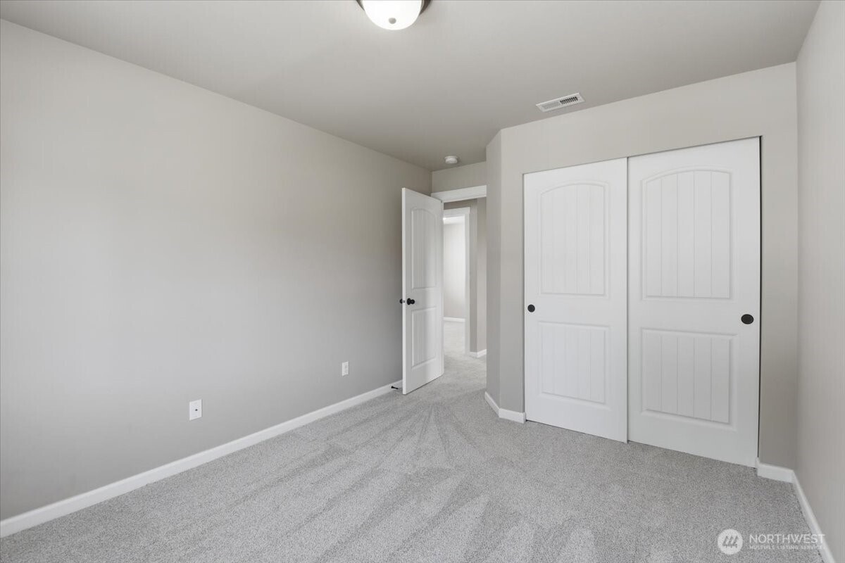 25916 168th Place SE, Covington, WA 98042