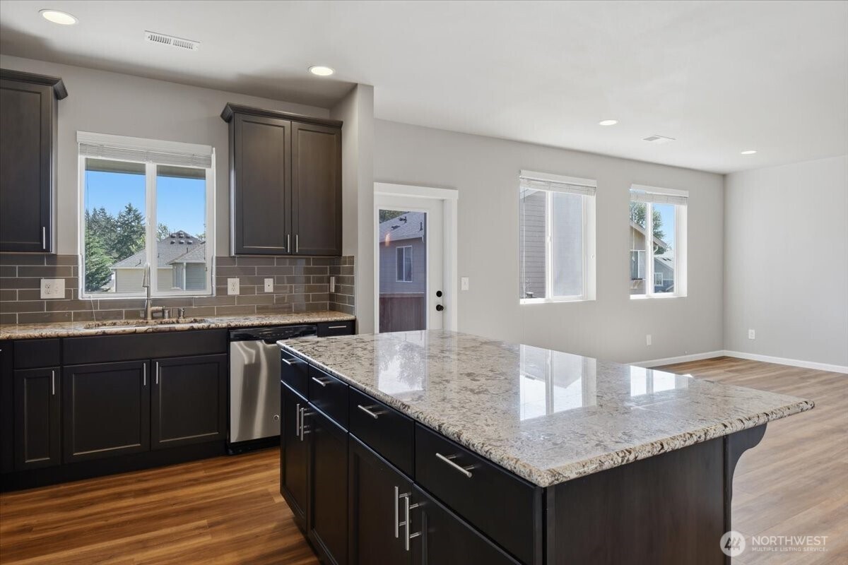 25916 168th Place SE, Covington, WA 98042
