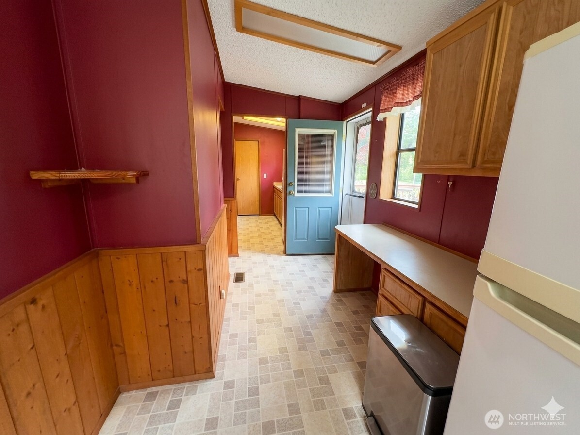 9647 Case Road SW, Olympia, WA 98512