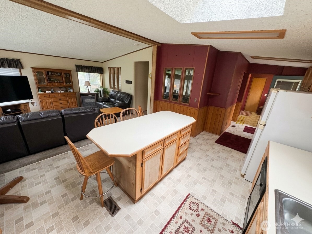 9647 Case Road SW, Olympia, WA 98512