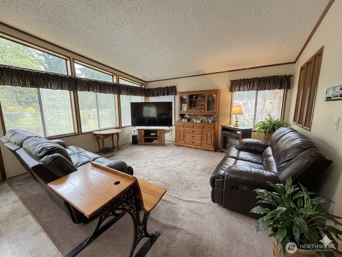 9647 Case Road SW, Olympia, WA 98512
