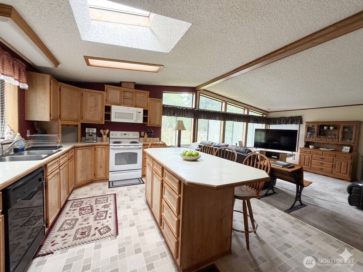 9647 Case Road SW, Olympia, WA 98512