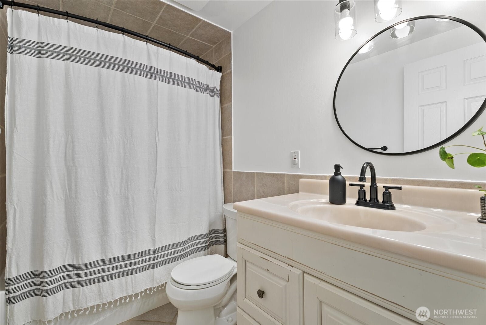 29317 38th Place S, Auburn, WA 98001