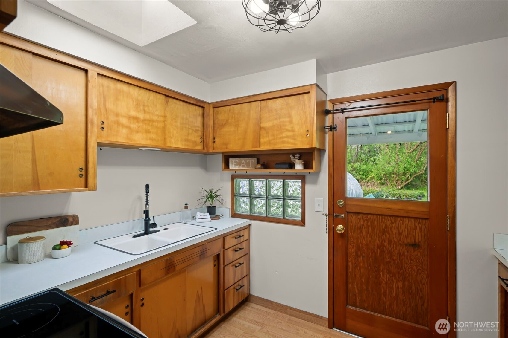 924 1st Street , Sultan, WA 98294
